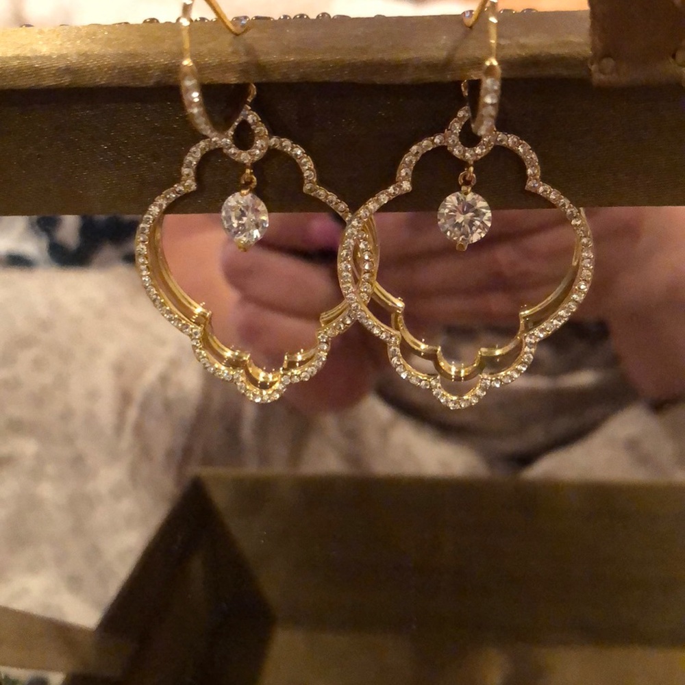 Drop faux diamond earrings in excellent condition